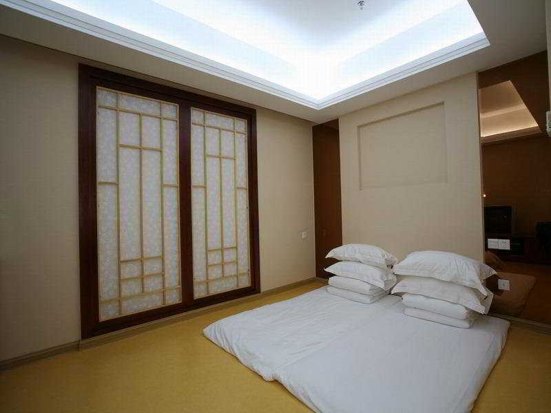 Highton Hotel เซี่ยงไฮ้ ภายนอก รูปภาพ