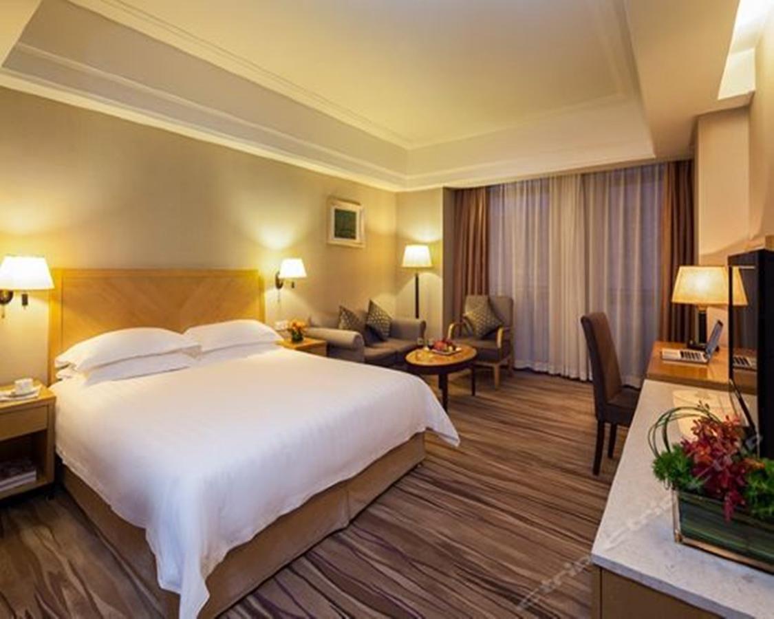 Highton Hotel เซี่ยงไฮ้ ภายนอก รูปภาพ