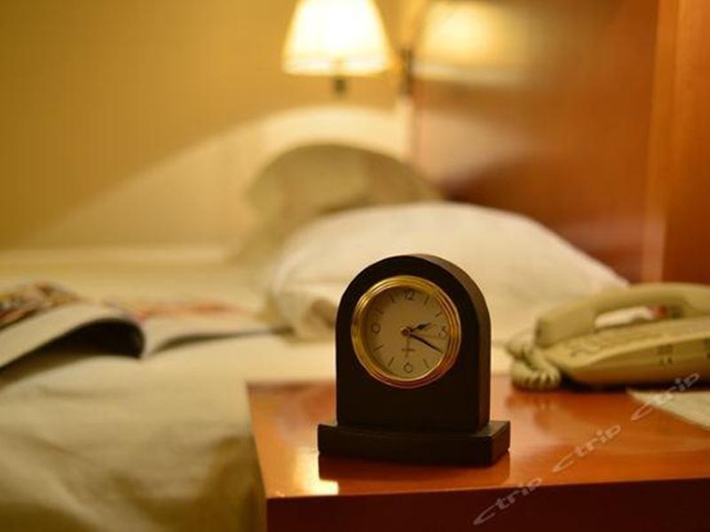 Highton Hotel เซี่ยงไฮ้ ภายนอก รูปภาพ