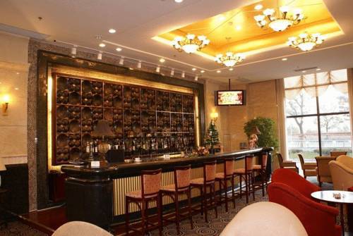 Highton Hotel เซี่ยงไฮ้ ภายนอก รูปภาพ